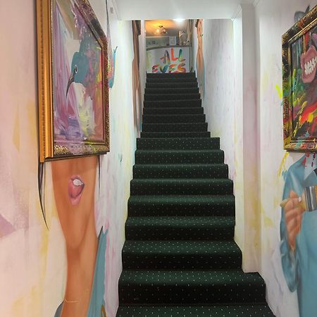 All Eyes Hostel Kamyanets-Podilski Dış mekan fotoğraf