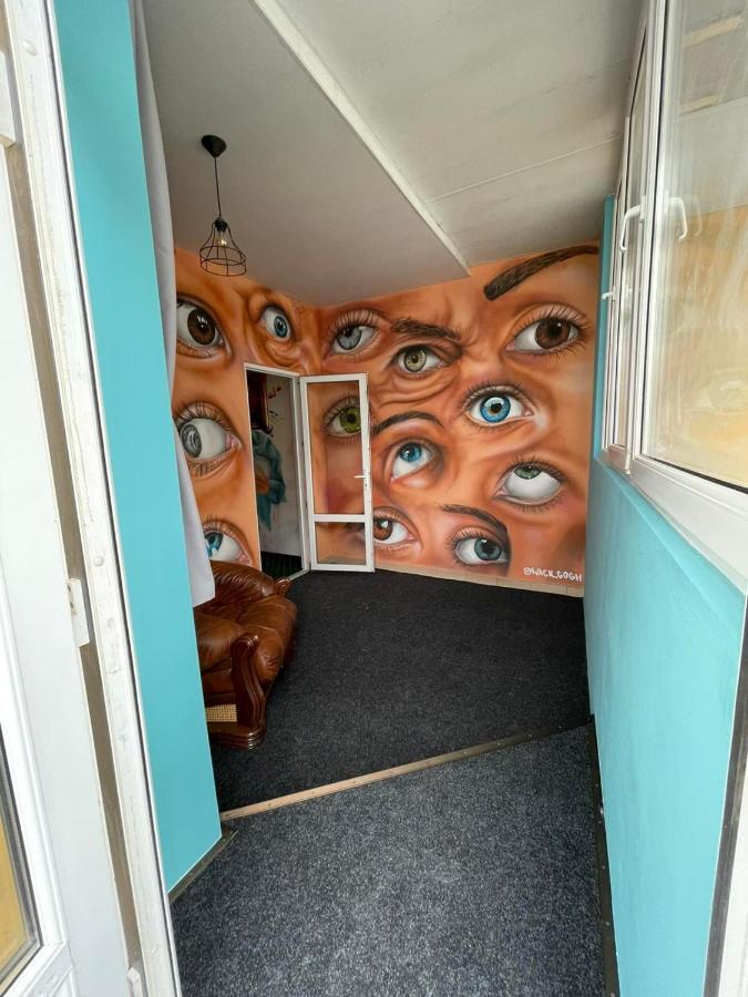 All Eyes Hostel Kamyanets-Podilski Dış mekan fotoğraf
