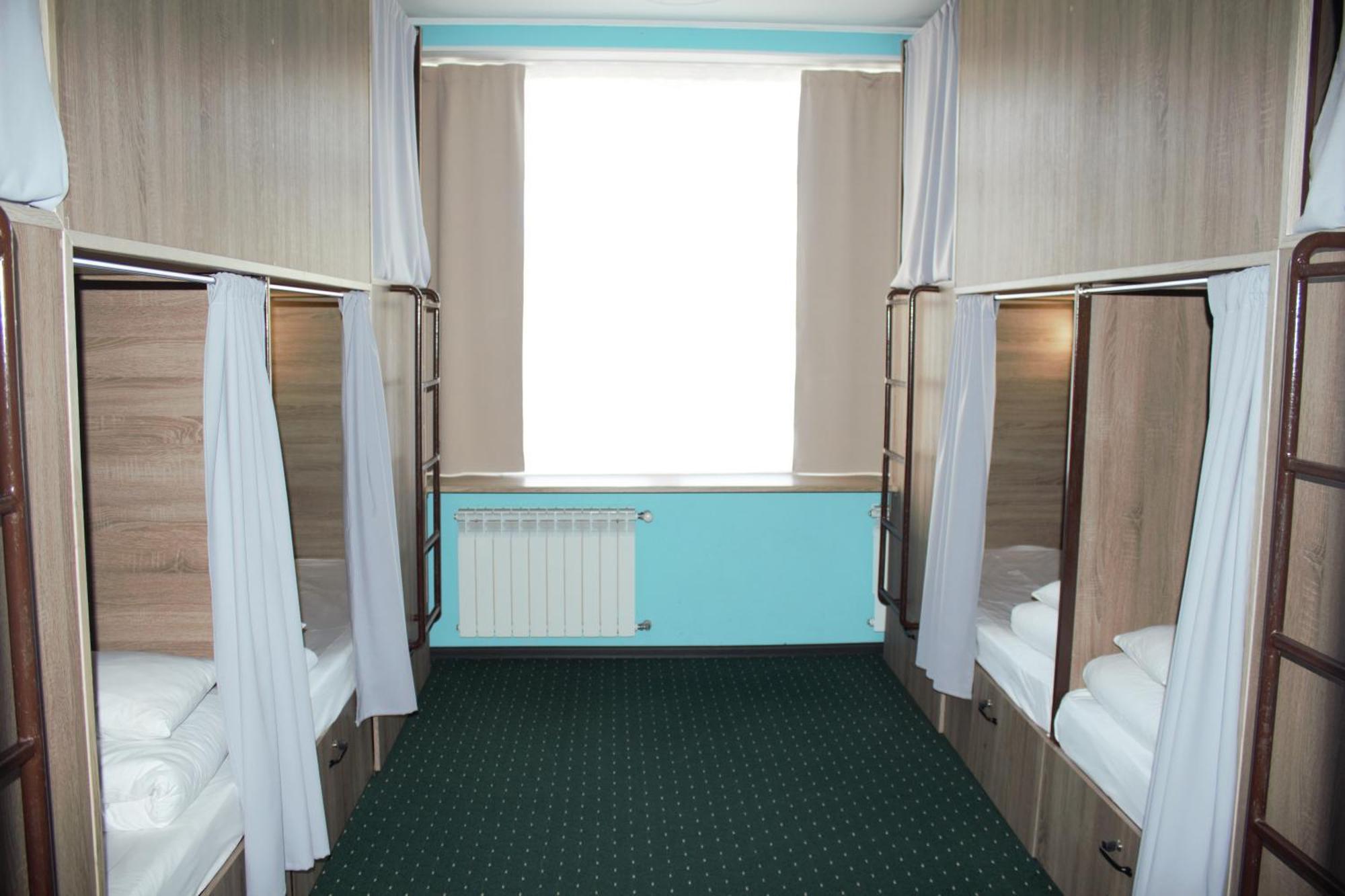 All Eyes Hostel Kamyanets-Podilski Dış mekan fotoğraf