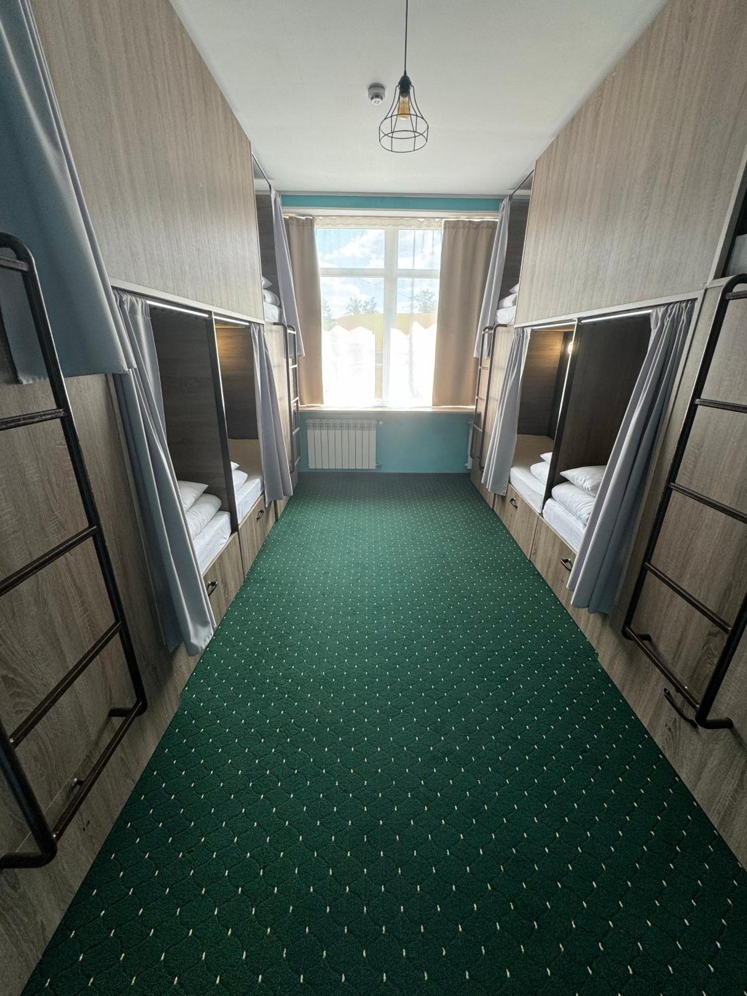All Eyes Hostel Kamyanets-Podilski Dış mekan fotoğraf